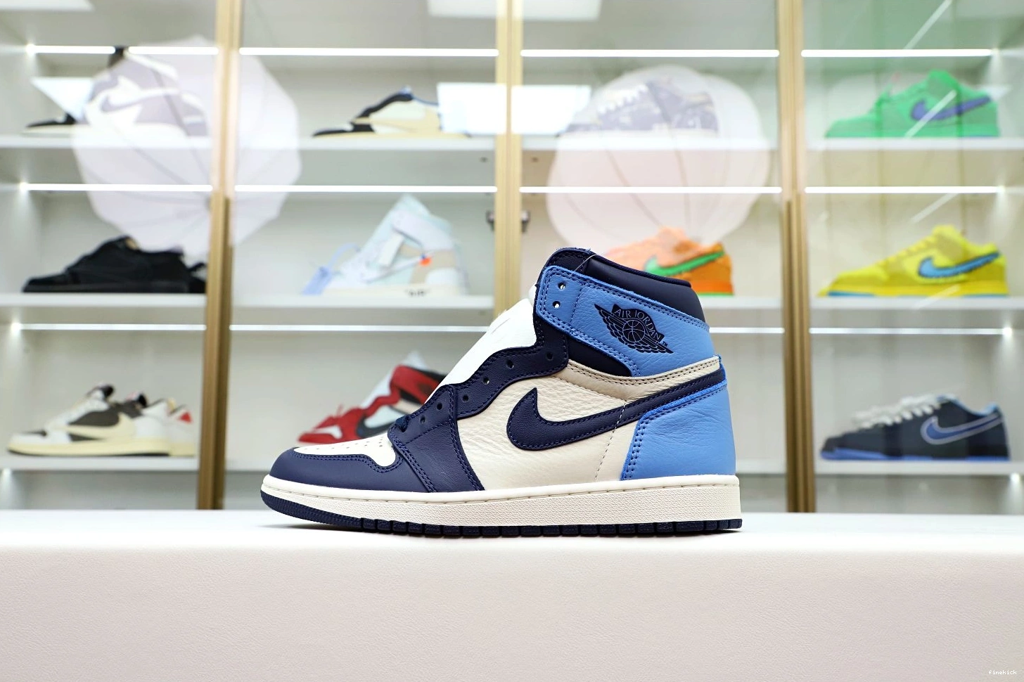 RETRO 1 HIGH 'OBSIDIAN' OG JORDAN AIR 1211